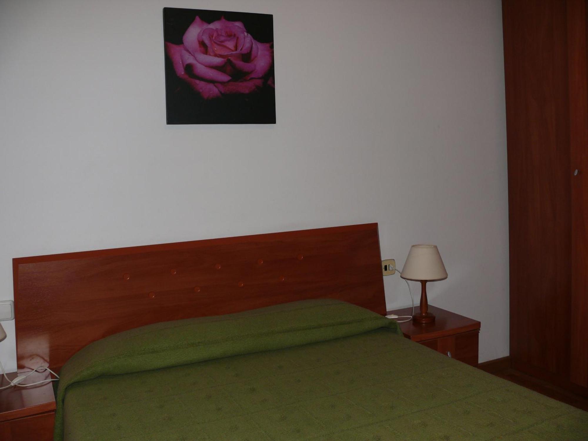 Hostal Muntanya Artesa de Segre Экстерьер фото