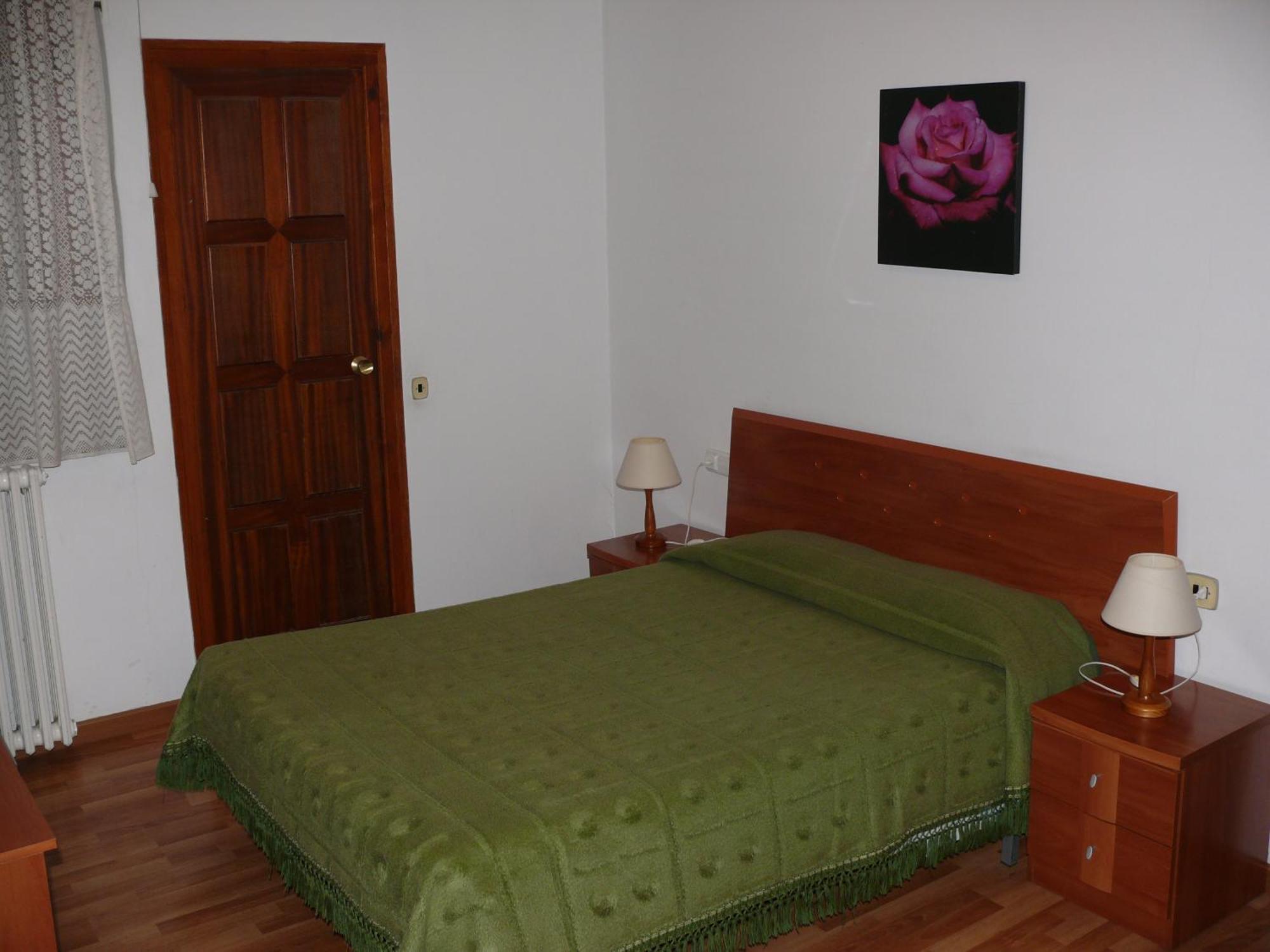 Hostal Muntanya Artesa de Segre Экстерьер фото